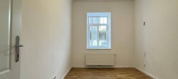 2 rooms Apartment in Rudolfsheim-Funfhaus, Austria No. 138428 4