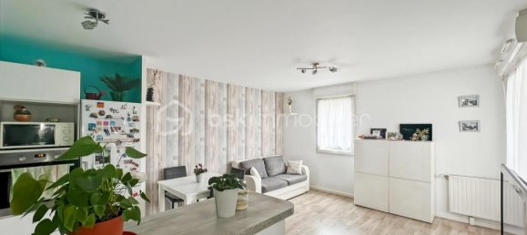 2 bedrooms Apartment in Brie-Comte-Robert, France No. 285435 4