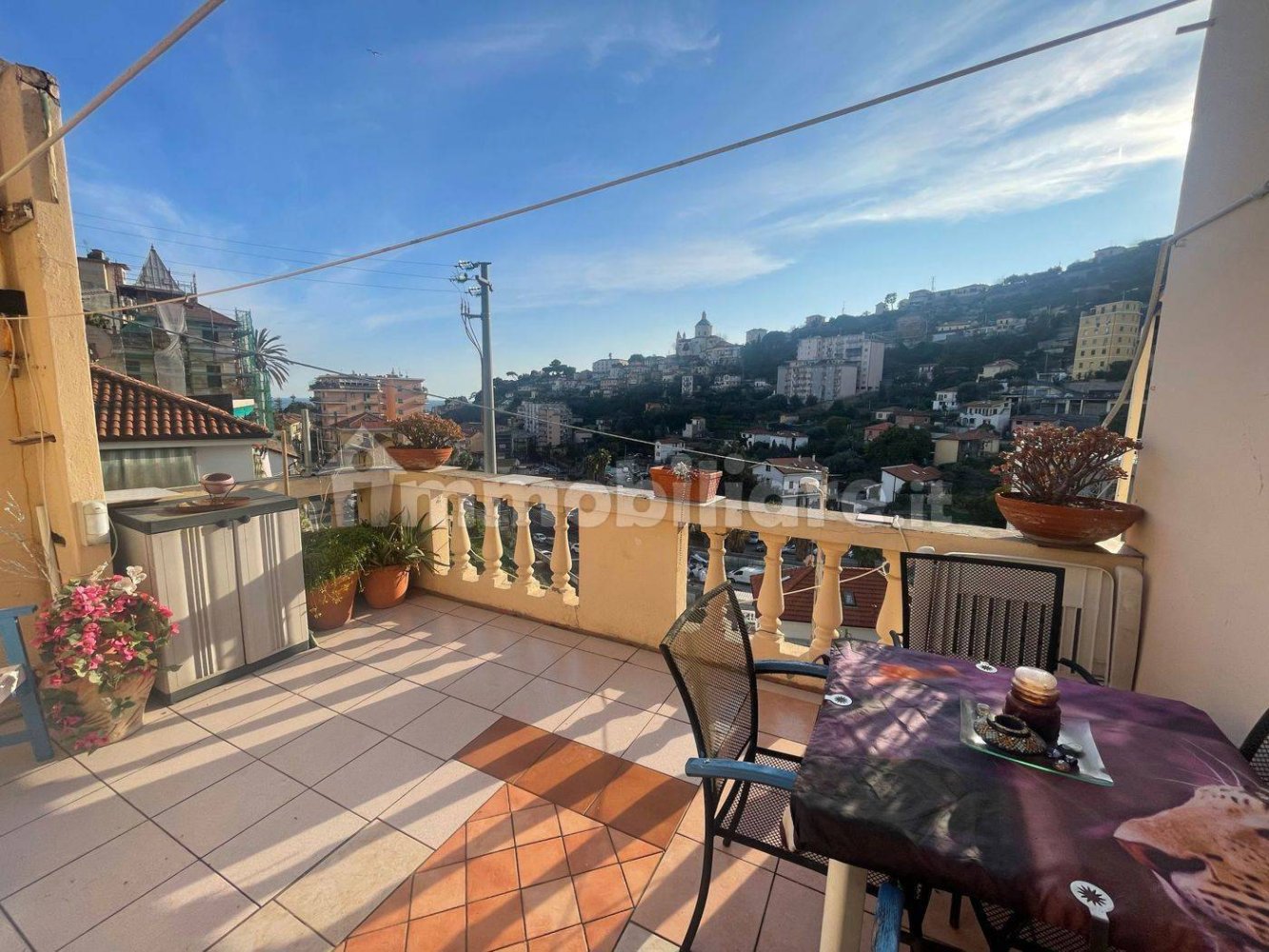 3 bedrooms House in Sanremo, Italy No. 175634