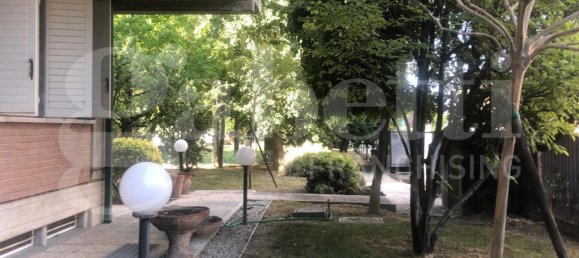 6 bedrooms Villa in Solarolo, Italy No. 351398 17