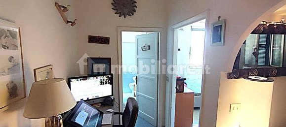 1 bedroom Penthouse in Rome, Italy No. 375499 2