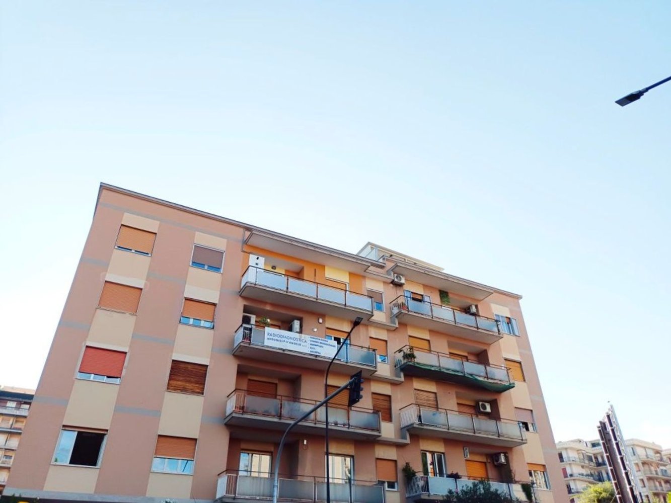 4 rooms Apartment in Catania, Italy No. 260966