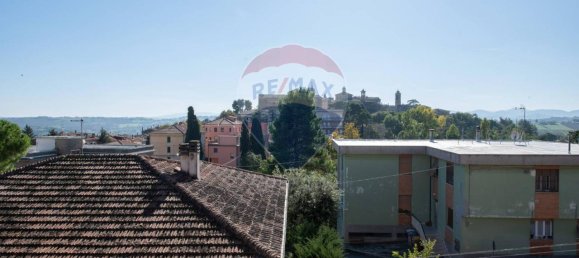 Дом с 14 комнатами в Коринальдо, Италия № 2270 15