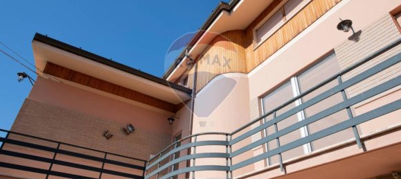 Дом с 14 комнатами в Коринальдо, Италия № 2270 6