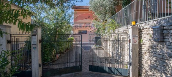 Дом с 14 комнатами в Коринальдо, Италия № 2270 3