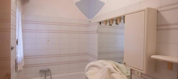 Дом с 14 комнатами в Коринальдо, Италия № 2270 19