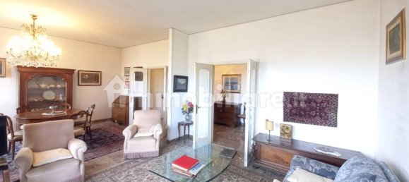3 bedrooms Apartment in Florence, Italy No. 211393 4