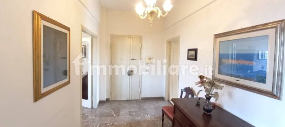 3 bedrooms Apartment in Florence, Italy No. 211393 9