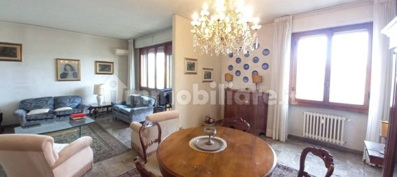 3 bedrooms Apartment in Florence, Italy No. 211393 2