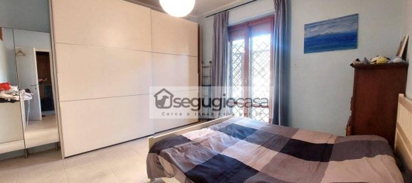 3 rooms Apartment in Rome, Italy No. 35988 2