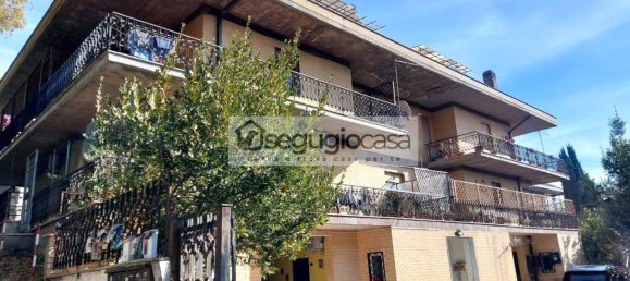 3 rooms Apartment in Rome, Italy No. 35988 16