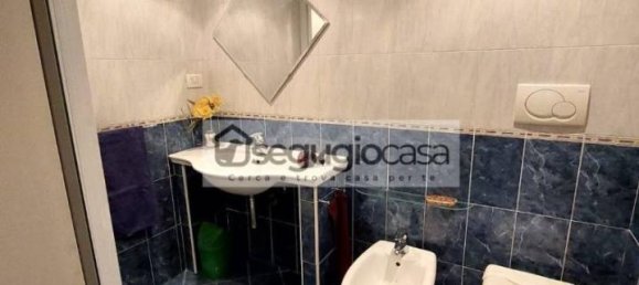 3 rooms Apartment in Rome, Italy No. 35988 8