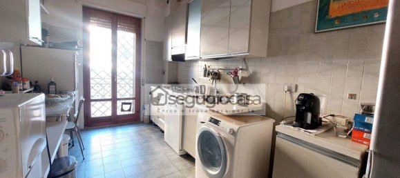 3 rooms Apartment in Rome, Italy No. 35988 27