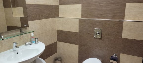 3 bedrooms Apartment in Baku, Azerbaijan No. 2246 10