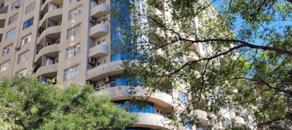 3 bedrooms Apartment in Baku, Azerbaijan No. 2246 3