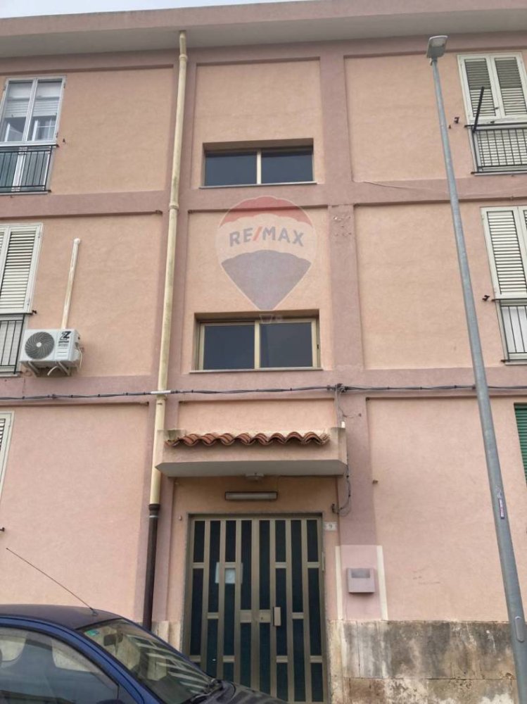 Квартира с 2 спальнями в Сиракузы, Италия № 247633