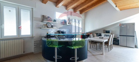 4 rooms Apartment in Maiolati Spontini, Italy No. 2312 3