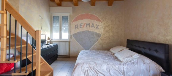 4 rooms Apartment in Maiolati Spontini, Italy No. 2312 12