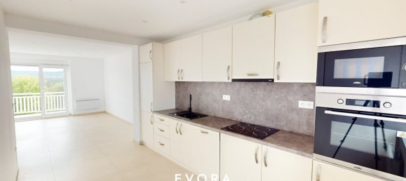 3 chambres Appartement à Vitry-sur-Orne, France No. 209215 2