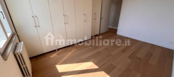 3 Schlafzimmer Wohnung in Modena, Italy, Nr. 348850 12