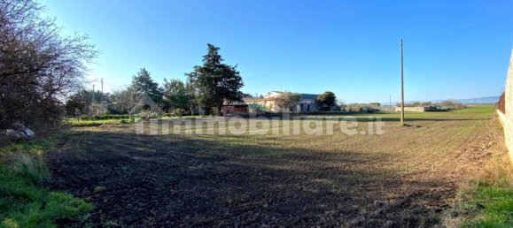 Terreno em Foggia, Italy 40000 m² N.º 330016 3