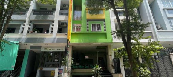 100m² Townhouse in District 7, Vietnam No. 9729 3