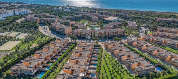 4 bedrooms House in Guia, Portugal No. 121565 6