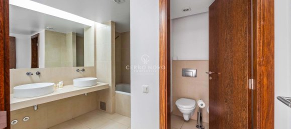 4 bedrooms House in Guia, Portugal No. 121565 23