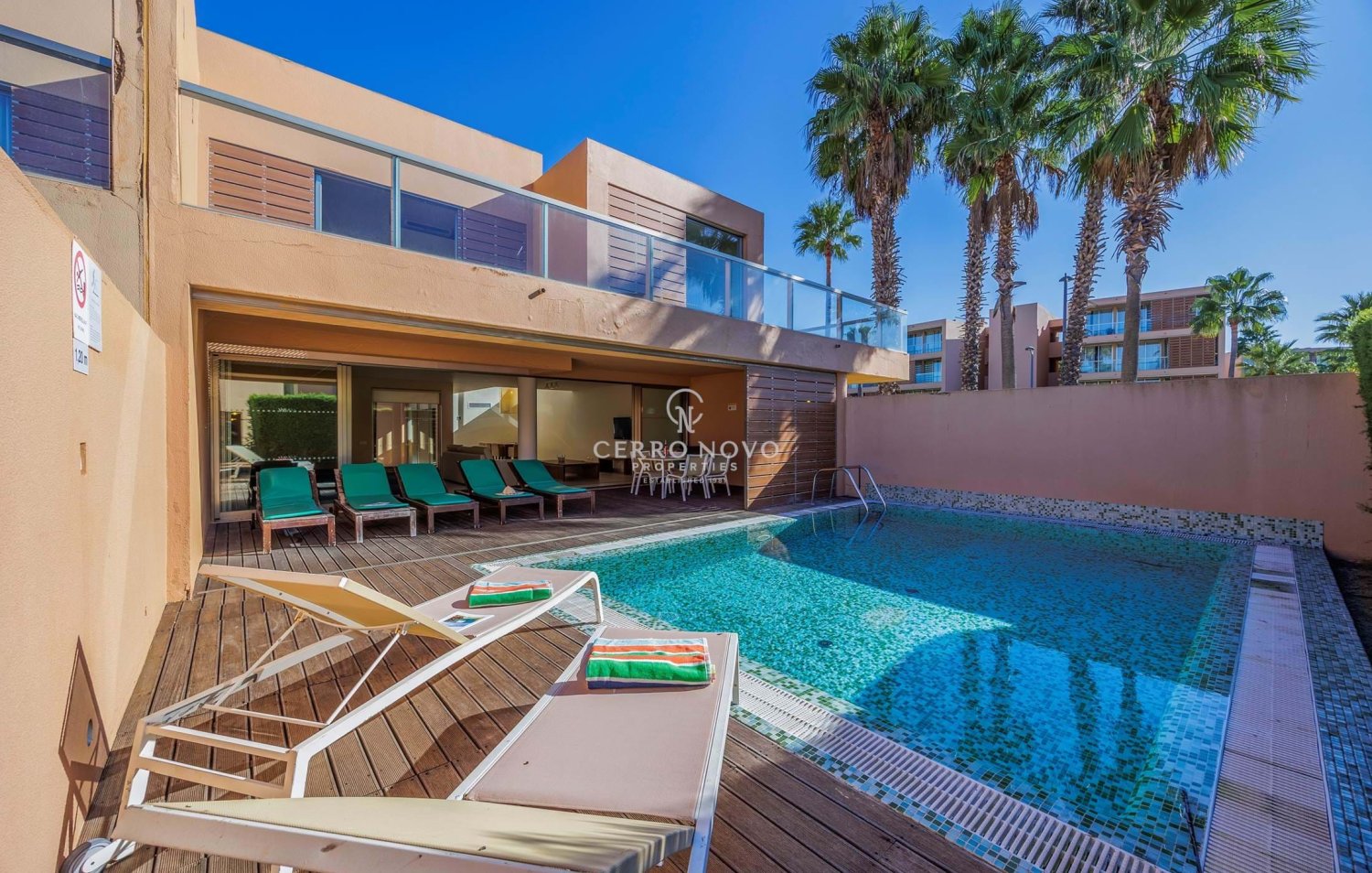 4 bedrooms House in Guia, Portugal No. 121565