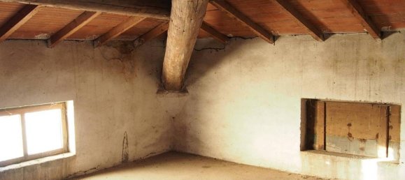 7 rooms House in Pegognaga, Italy No. 108388 3