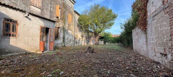 11 bedrooms House in Bonavigo, Italy No. 332101 3