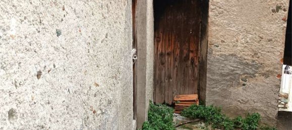 Casa de 8 habitaciónes en Donnas, Italy No. 61443 26