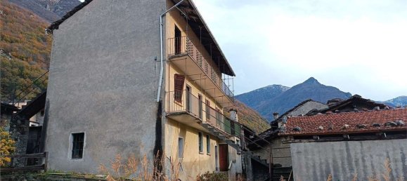 Casa de 8 habitaciónes en Donnas, Italy No. 61443 11
