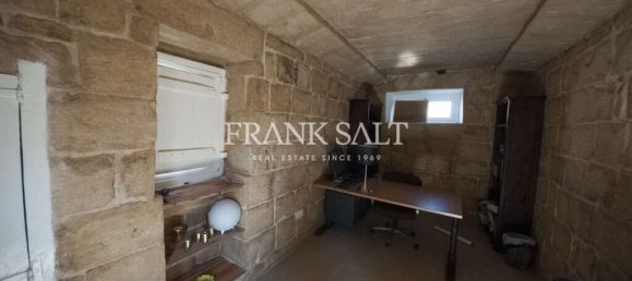 Дом с 6 спальнями в Гаргур, Мальта № 9112 19