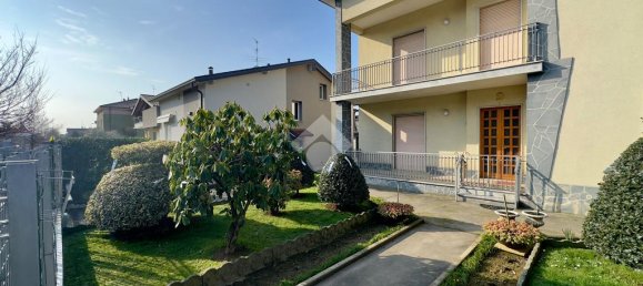 2 غرف نوم شقة في Calusco d'Adda, Italy رقم 329459 31