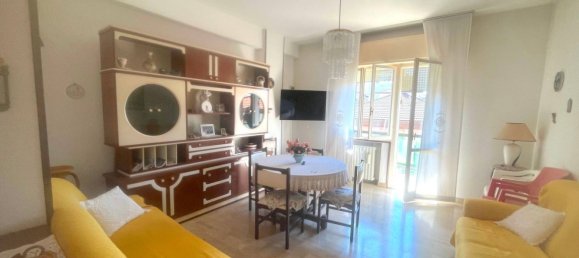 4 bedrooms Apartment in Rimini, Italy No. 341268 2