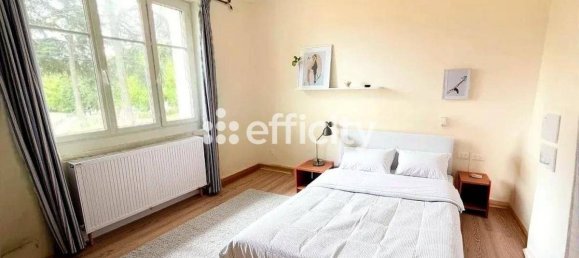 5 bedrooms House in Nantes, France No. 320225 7