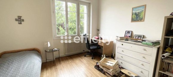 5 bedrooms House in Nantes, France No. 320225 10