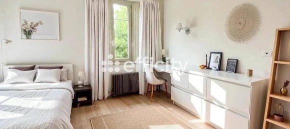 5 bedrooms House in Nantes, France No. 320225 9