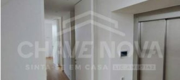 3 Schlafzimmer Wohnung in Porto, Portugal, Nr. 44437 11