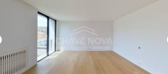 3 Schlafzimmer Wohnung in Porto, Portugal, Nr. 44437 4