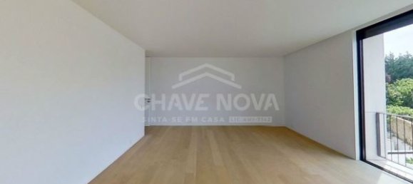 3 Schlafzimmer Wohnung in Porto, Portugal, Nr. 44437 3