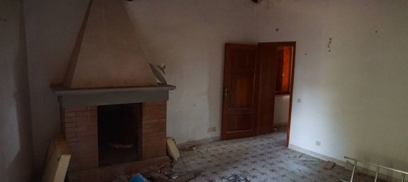 Apartamento de 6 habitaciónes en Volterra, Italy No. 159737 17