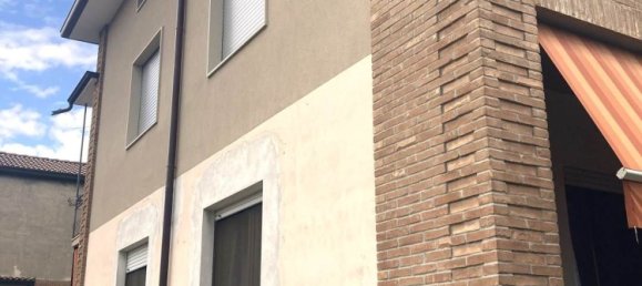 3 rooms Apartment in Cologno al Serio, Italy No. 279607 4