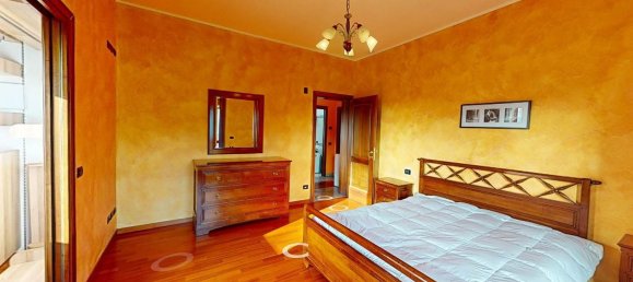 3 rooms Apartment in Cologno al Serio, Italy No. 279607 20
