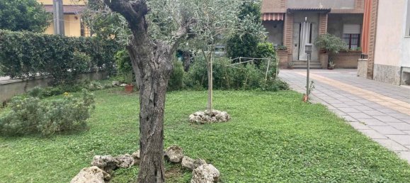 3 rooms Apartment in Cologno al Serio, Italy No. 279607 3