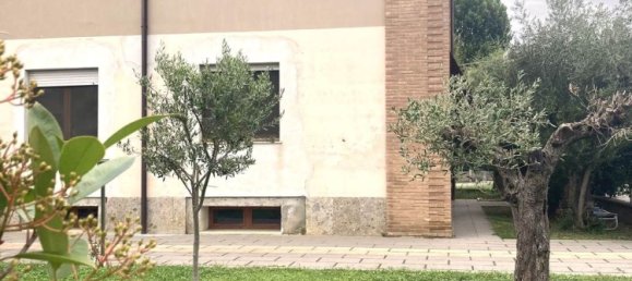 3 rooms Apartment in Cologno al Serio, Italy No. 279607 2