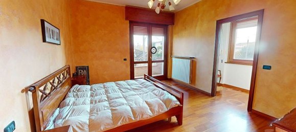 3 rooms Apartment in Cologno al Serio, Italy No. 279607 19