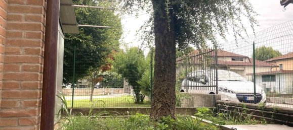 3 rooms Apartment in Cologno al Serio, Italy No. 279607 26