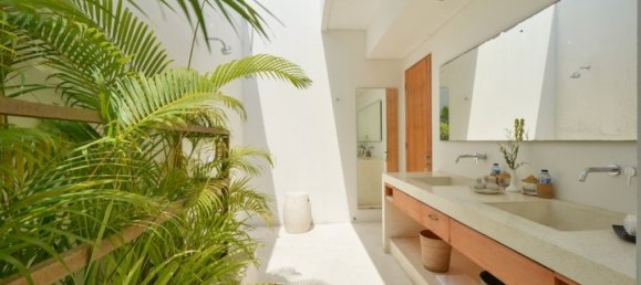 5 Schlafzimmer Villa in Seminyak, Indonesia, Nr. 2963 25
